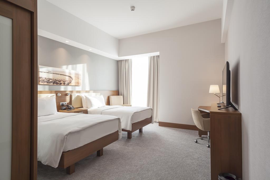 Hampton By Hilton Kocaeli Symbol Hotel Ruang foto