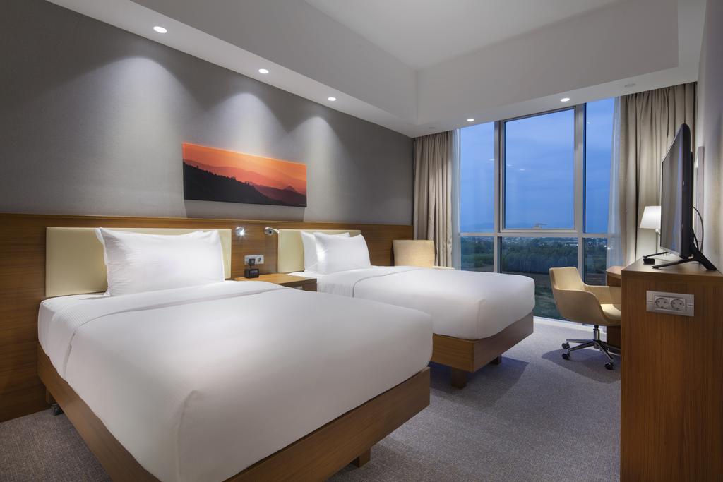 Hampton By Hilton Kocaeli Symbol Hotel Bagian luar foto