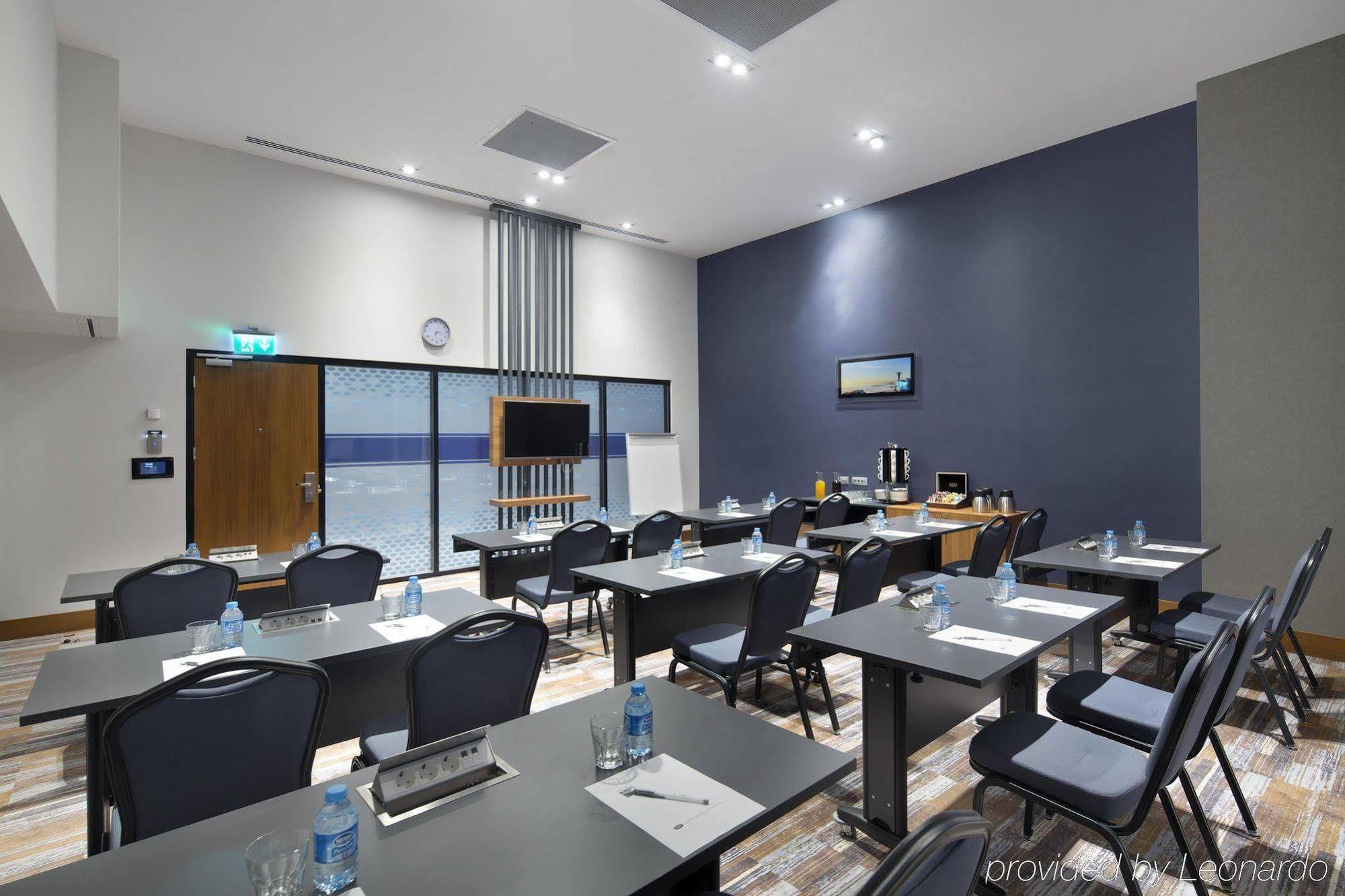 Hampton By Hilton Kocaeli Symbol Hotel Bagian luar foto