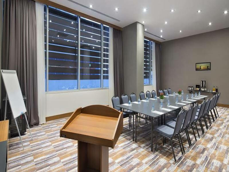 Hampton By Hilton Kocaeli Symbol Hotel Bagian luar foto